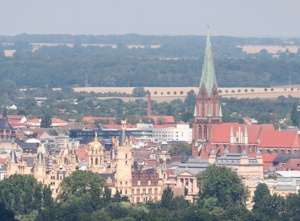 Deutsche Funkturm und Stadt Schwerin arbeiten beim Ausbau der Mobilfunkinfrastruktur in Schwerin zusammen