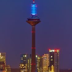 Frankfurt TV tower ‘Europaturm’ shines in EU blue until the European elections.
